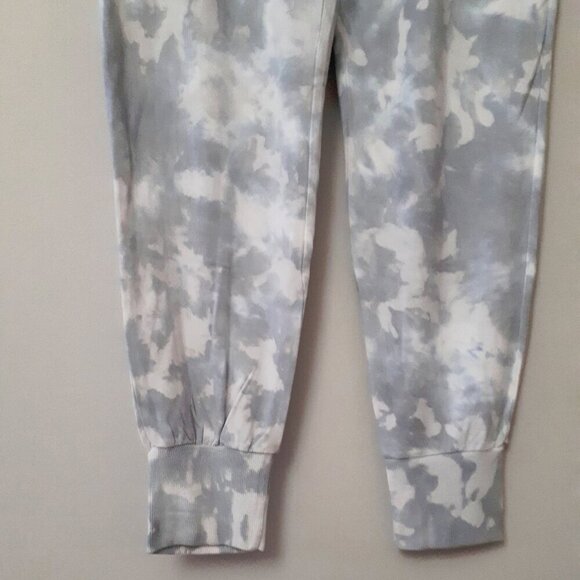 NWT YFB tie dye sweatshirt & sweatpants coordinated loungewear set, L - Picture 14 of 14
